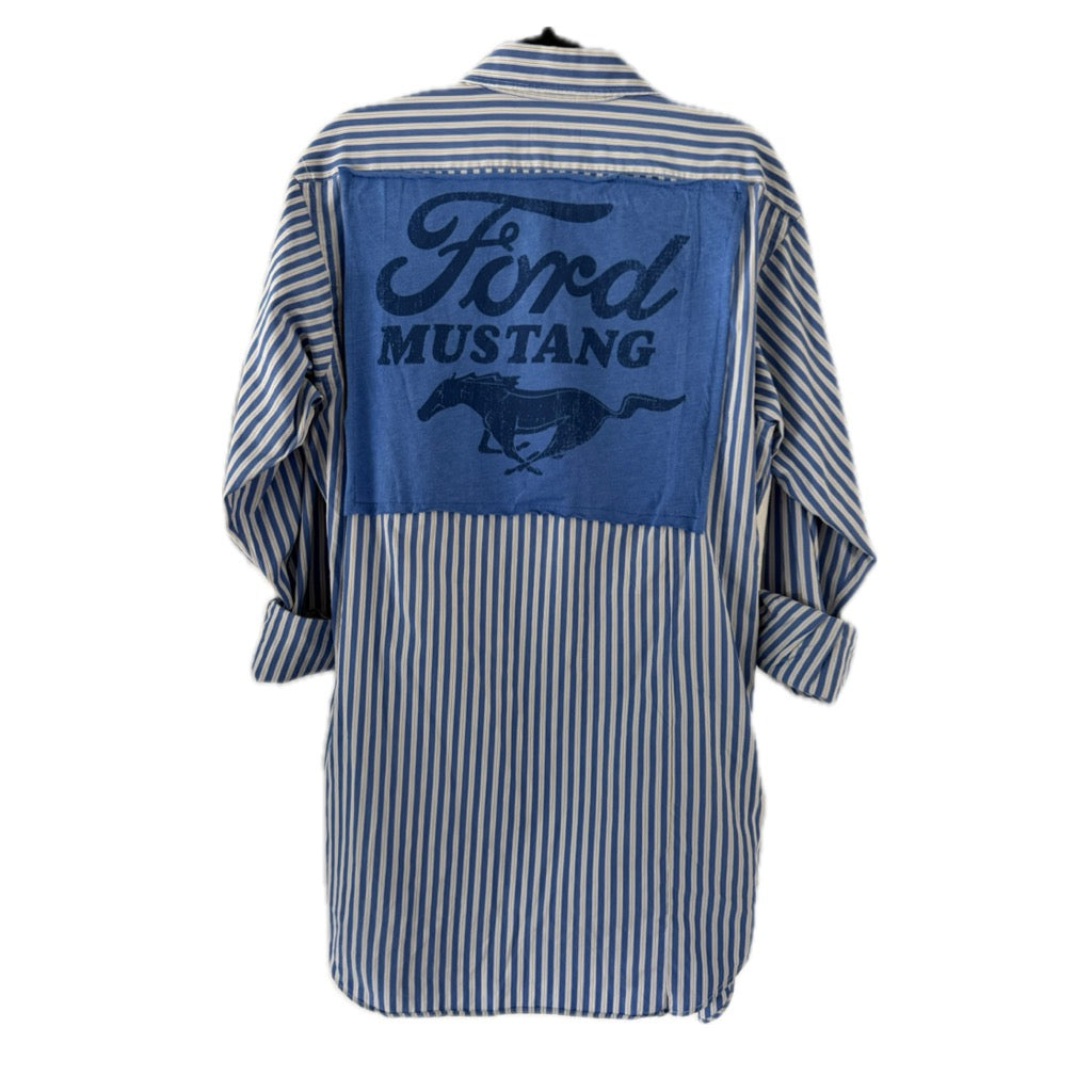 Ford Mustang Button Down