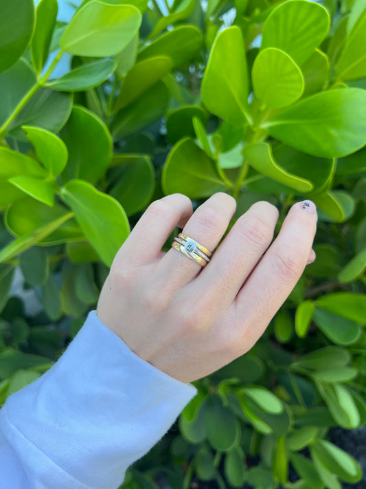 Pebble Initial Ring