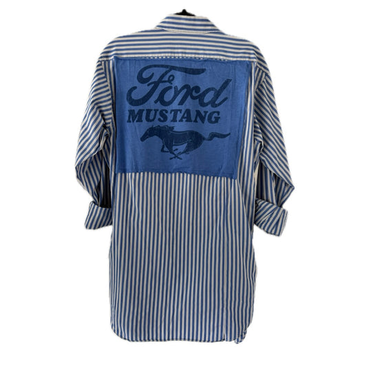 Ford Mustang Button Down