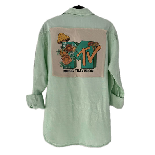 MTV Button Down